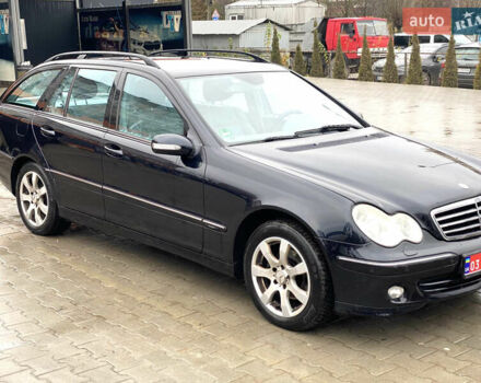 Синий Мерседес Ц-Класс, объемом двигателя 1.8 л и пробегом 280 тыс. км за 5899 $, фото 1 на Automoto.ua