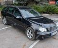 Мерседес Ц-Клас 2006 у Рівному на Automoto.ua Синій Мерседес Ц-Клас, об'ємом двигуна 2.15 л та пробігом 385 тис. км за 5800 $, фото 9 на Automoto.ua