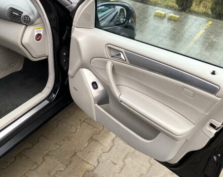 Синий Мерседес Ц-Класс, объемом двигателя 1.8 л и пробегом 280 тыс. км за 5899 $, фото 29 на Automoto.ua