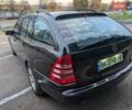 Мерседес Ц-Клас 2006 у Рівному на Automoto.ua Синій Мерседес Ц-Клас, об'ємом двигуна 2.15 л та пробігом 385 тис. км за 5800 $, фото 12 на Automoto.ua