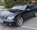 Мерседес Ц-Клас 2006 у Рівному на Automoto.ua Синій Мерседес Ц-Клас, об'ємом двигуна 2.15 л та пробігом 385 тис. км за 5800 $, фото 3 на Automoto.ua