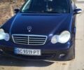 Синій Мерседес Ц-Клас, об'ємом двигуна 1.8 л та пробігом 200 тис. км за 6000 $, фото 1 на Automoto.ua
