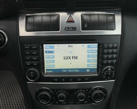 Синій Мерседес Ц-Клас, об'ємом двигуна 2.2 л та пробігом 240 тис. км за 6850 $, фото 21 на Automoto.ua