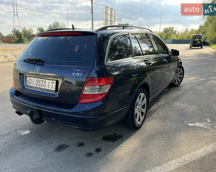 Синій Мерседес Ц-Клас, об'ємом двигуна 2.1 л та пробігом 395 тис. км за 8300 $, фото 7 на Automoto.ua