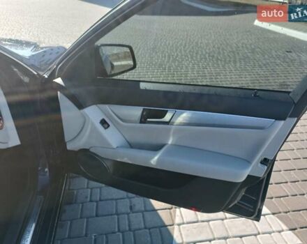 Синій Мерседес Ц-Клас, об'ємом двигуна 2.14 л та пробігом 324 тис. км за 8999 $, фото 20 на Automoto.ua