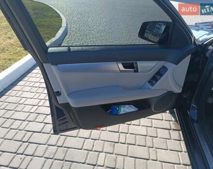 Синій Мерседес Ц-Клас, об'ємом двигуна 2.14 л та пробігом 324 тис. км за 8999 $, фото 17 на Automoto.ua