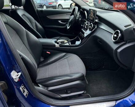 Синій Мерседес Ц-Клас, об'ємом двигуна 2.2 л та пробігом 320 тис. км за 13900 $, фото 26 на Automoto.ua