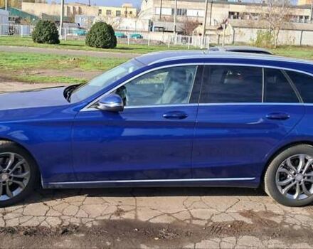 Синий Мерседес Ц-Класс, объемом двигателя 2.14 л и пробегом 231 тыс. км за 20000 $, фото 3 на Automoto.ua