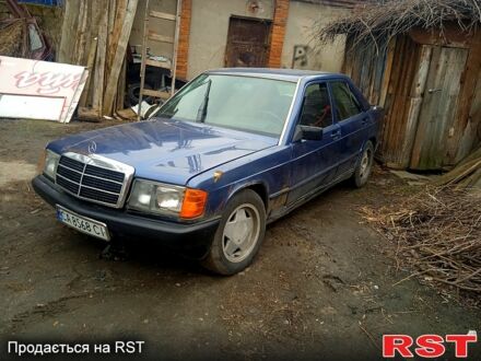 Мерседес Ц-Класс 1991 в Житомире на Automoto.ua Синий Мерседес Ц-Класс, объемом двигателя 2.3 л и пробегом 300 тыс. км за 750 $, фото 1 на Automoto.ua