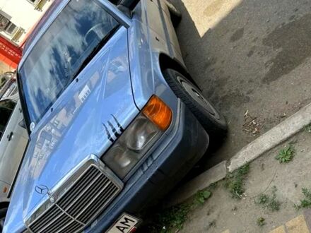Мерседес Ц-Класс 1991 в Дружковке на Automoto.ua Синий Мерседес Ц-Класс, объемом двигателя 1.8 л и пробегом 250 тыс. км за 3000 $, фото 1 на Automoto.ua