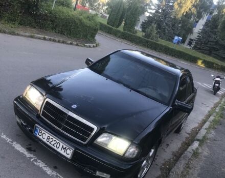 Синій Мерседес Ц-Клас, об'ємом двигуна 1.8 л та пробігом 422 тис. км за 1400 $, фото 1 на Automoto.ua