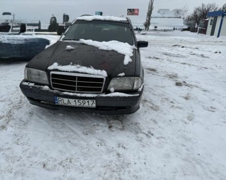 Синий Мерседес Ц-Класс, объемом двигателя 0 л и пробегом 250 тыс. км за 1100 $, фото 1 на Automoto.ua