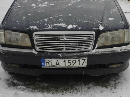 Синій Мерседес Ц-Клас, об'ємом двигуна 1.8 л та пробігом 2 тис. км за 1000 $, фото 1 на Automoto.ua