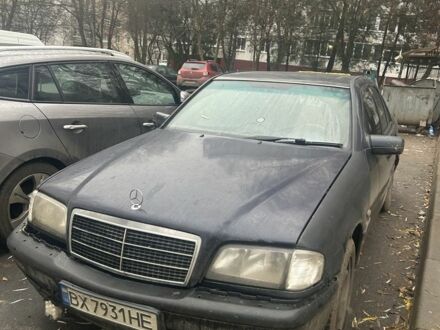 Синій Мерседес Ц-Клас, об'ємом двигуна 1.8 л та пробігом 200 тис. км за 1538 $, фото 1 на Automoto.ua