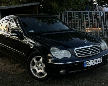 Синий Мерседес Ц-Класс, объемом двигателя 2 л и пробегом 3 тыс. км за 4600 $, фото 1 на Automoto.ua
