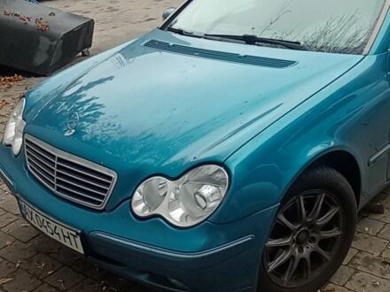 Мерседес Ц-Класс 2000 в Харькове на Automoto.ua Синий Мерседес Ц-Класс, объемом двигателя 2 л и пробегом 293 тыс. км за 5500 $, фото 1 на Automoto.ua