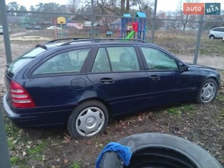 Синий Мерседес Ц-Класс, объемом двигателя 2.69 л и пробегом 250 тыс. км за 2900 $, фото 1 на Automoto.ua