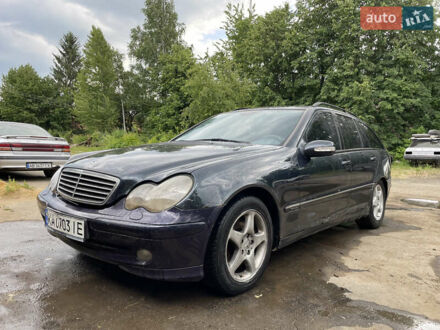 Мерседес Ц-Клас 2001 у Тульчине на Automoto.ua Синій Мерседес Ц-Клас, об'ємом двигуна 2 л та пробігом 360 тис. км за 2200 $, фото 1 на Automoto.ua