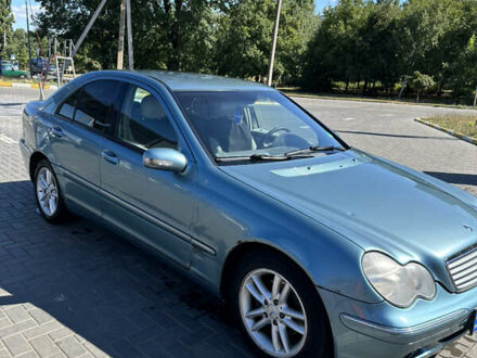 Мерседес Ц-Клас 2001 у Шевченковом на Automoto.ua Синій Мерседес Ц-Клас, об'ємом двигуна 2 л та пробігом 378 тис. км за 3700 $, фото 1 на Automoto.ua