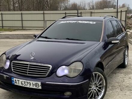 Мерседес Ц-Клас 2002 у Бурштыне на Automoto.ua Синій Мерседес Ц-Клас, об'ємом двигуна 2.7 л та пробігом 430 тис. км за 2000 $, фото 1 на Automoto.ua