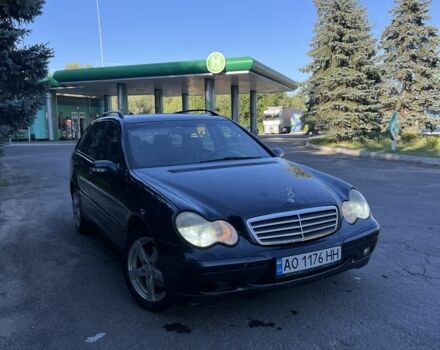Синий Мерседес Ц-Класс, объемом двигателя 2.1 л и пробегом 245 тыс. км за 4650 $, фото 1 на Automoto.ua