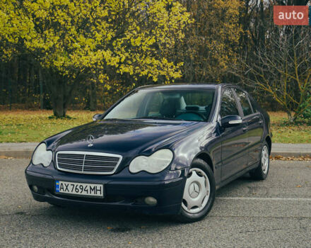 Синій Мерседес Ц-Клас, об'ємом двигуна 2.15 л та пробігом 459 тис. км за 4500 $, фото 1 на Automoto.ua