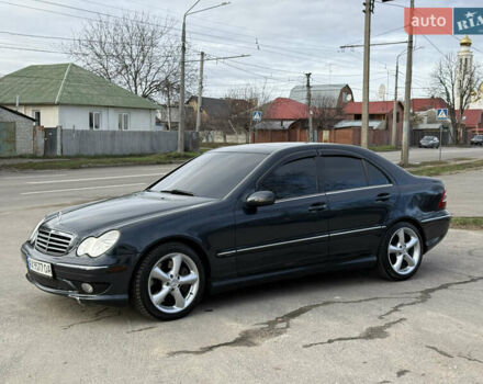 Синий Мерседес Ц-Класс, объемом двигателя 1.8 л и пробегом 280 тыс. км за 7400 $, фото 1 на Automoto.ua