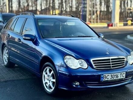 Мерседес Ц-Класс 2007 в Львове на Automoto.ua Синий Мерседес Ц-Класс, объемом двигателя 2.2 л и пробегом 198 тыс. км за 5999 $, фото 1 на Automoto.ua
