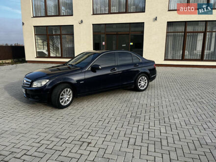 Мерседес Ц-Класс 2010 в Тячеве на Automoto.ua Синий Мерседес Ц-Класс, объемом двигателя 2.2 л и пробегом 331 тыс. км за 8500 $, фото 1 на Automoto.ua