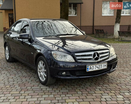 Синій Мерседес Ц-Клас, об'ємом двигуна 2.2 л та пробігом 315 тис. км за 9300 $, фото 1 на Automoto.ua