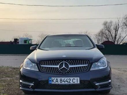 Синий Мерседес Ц-Класс, объемом двигателя 1.8 л и пробегом 212 тыс. км за 11000 $, фото 1 на Automoto.ua