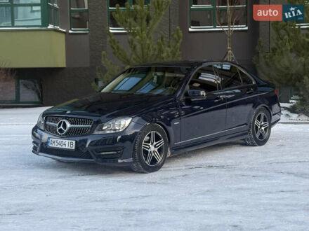 Синій Мерседес Ц-Клас, об'ємом двигуна 1.8 л та пробігом 220 тис. км за 8500 $, фото 1 на Automoto.ua