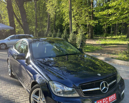 Синій Мерседес Ц-Клас, об'ємом двигуна 0 л та пробігом 163 тис. км за 11800 $, фото 1 на Automoto.ua