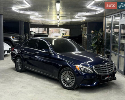 Синий Мерседес Ц-Класс, объемом двигателя 2 л и пробегом 173 тыс. км за 18900 $, фото 1 на Automoto.ua