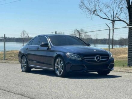 Мерседес Ц-Класс 2016 в Киеве на Automoto.ua Синий Мерседес Ц-Класс, объемом двигателя 2 л и пробегом 75 тыс. км за 4700 $, фото 1 на Automoto.ua