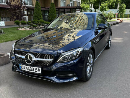 Синий Мерседес Ц-Класс, объемом двигателя 1.99 л и пробегом 118 тыс. км за 22500 $, фото 1 на Automoto.ua