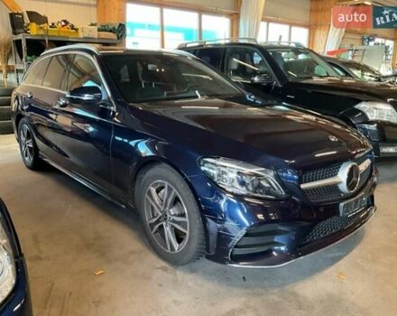 Синий Мерседес Ц-Класс, объемом двигателя 1.95 л и пробегом 154 тыс. км за 18700 $, фото 1 на Automoto.ua
