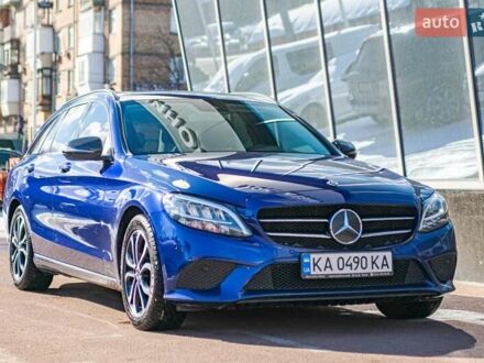 Мерседес Ц-Класс 2019 в Киеве на Automoto.ua Синий Мерседес Ц-Класс, объемом двигателя 1.6 л и пробегом 220 тыс. км за 21500 $, фото 1 на Automoto.ua