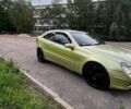Зелений Мерседес Ц-Клас, об'ємом двигуна 1.8 л та пробігом 280 тис. км за 2000 $, фото 1 на Automoto.ua
