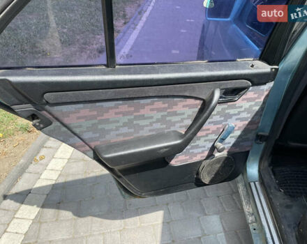 Зеленый Мерседес Ц-Класс, объемом двигателя 1.8 л и пробегом 360 тыс. км за 2500 $, фото 9 на Automoto.ua