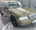 Зеленый Мерседес Ц-Класс, объемом двигателя 1.8 л и пробегом 300 тыс. км за 1000 $, фото 9 на Automoto.ua