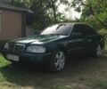 Зеленый Мерседес Ц-Класс, объемом двигателя 1.8 л и пробегом 250 тыс. км за 4000 $, фото 4 на Automoto.ua