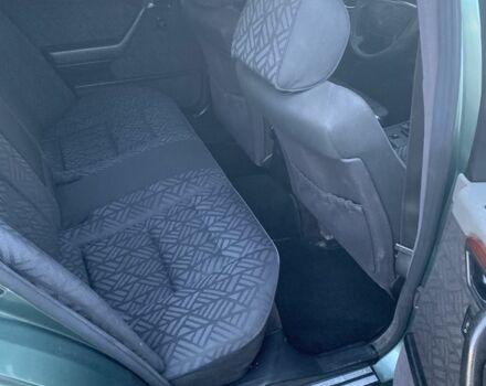 Зеленый Мерседес Ц-Класс, объемом двигателя 1.8 л и пробегом 400 тыс. км за 2100 $, фото 5 на Automoto.ua