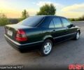 Зеленый Мерседес Ц-Класс, объемом двигателя 1.8 л и пробегом 250 тыс. км за 2999 $, фото 3 на Automoto.ua
