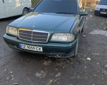 Зеленый Мерседес Ц-Класс, объемом двигателя 1.8 л и пробегом 400 тыс. км за 2100 $, фото 4 на Automoto.ua