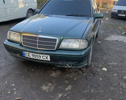 Зеленый Мерседес Ц-Класс, объемом двигателя 1.8 л и пробегом 400 тыс. км за 2200 $, фото 6 на Automoto.ua