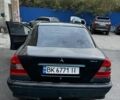 Зеленый Мерседес Ц-Класс, объемом двигателя 1.8 л и пробегом 123 тыс. км за 800 $, фото 4 на Automoto.ua