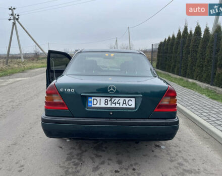 Зелений Мерседес Ц-Клас, об'ємом двигуна 1.8 л та пробігом 362 тис. км за 3000 $, фото 5 на Automoto.ua