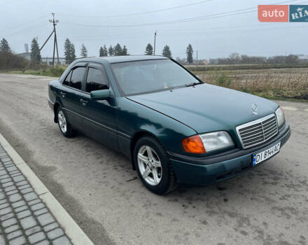 Зелений Мерседес Ц-Клас, об'ємом двигуна 1.8 л та пробігом 362 тис. км за 3000 $, фото 3 на Automoto.ua