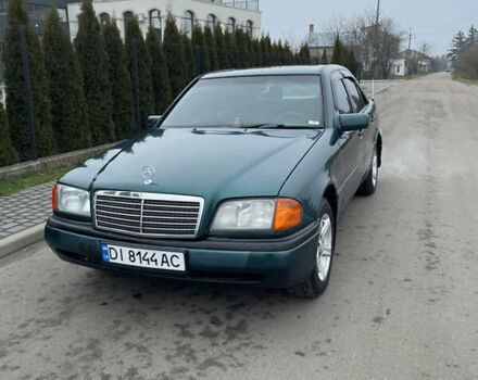 Зелений Мерседес Ц-Клас, об'ємом двигуна 1.8 л та пробігом 362 тис. км за 3000 $, фото 1 на Automoto.ua